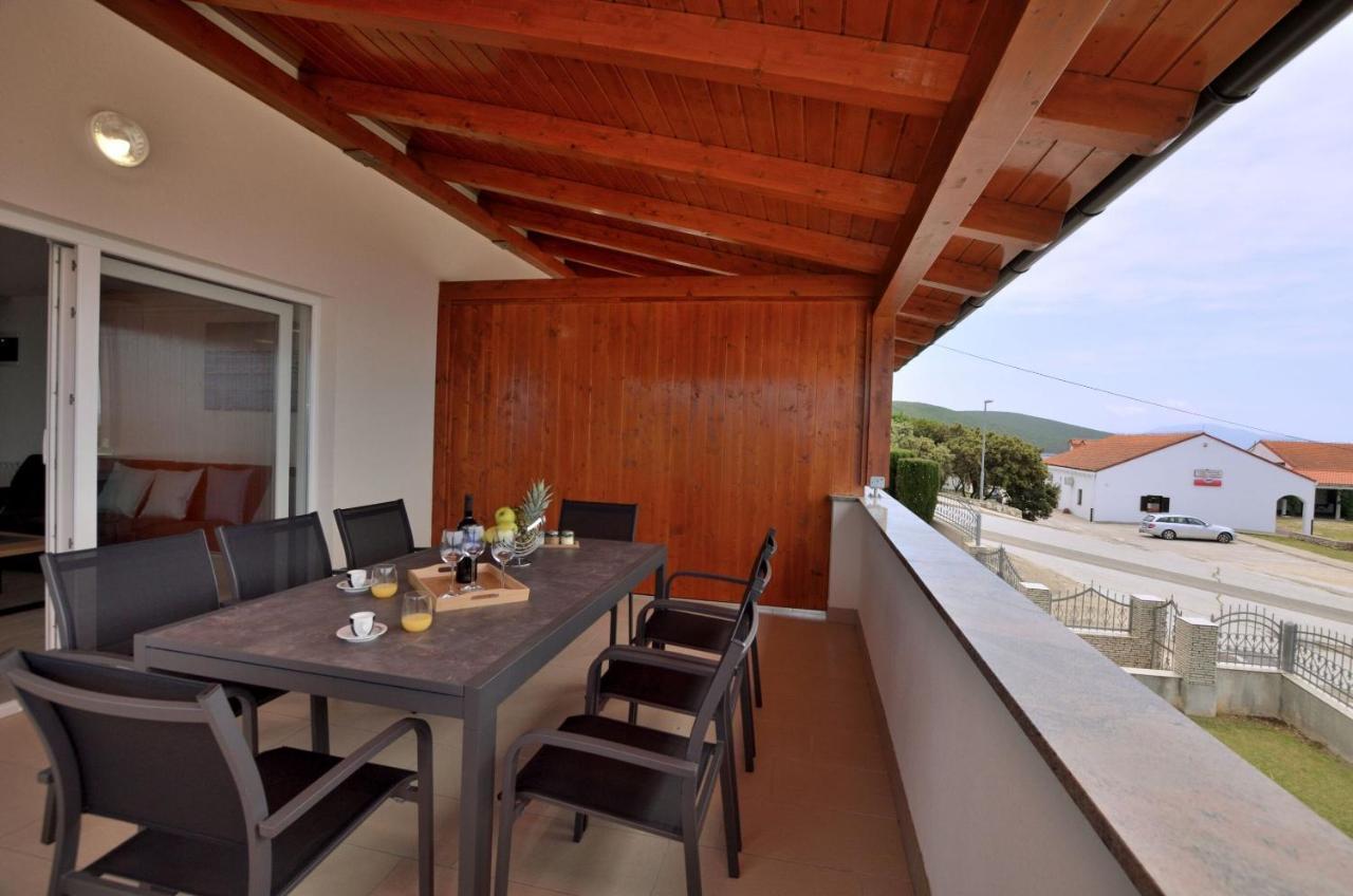 Apartments Villa Sofia Martinšćica Exteriör bild