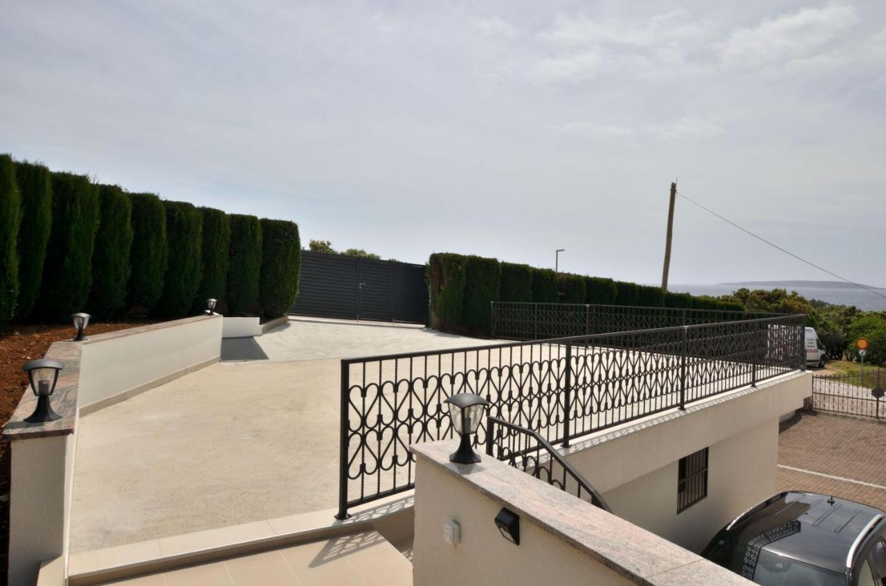 Apartments Villa Sofia Martinšćica Exteriör bild