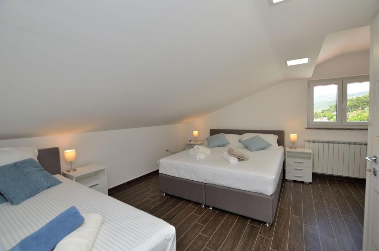 Apartments Villa Sofia Martinšćica Exteriör bild