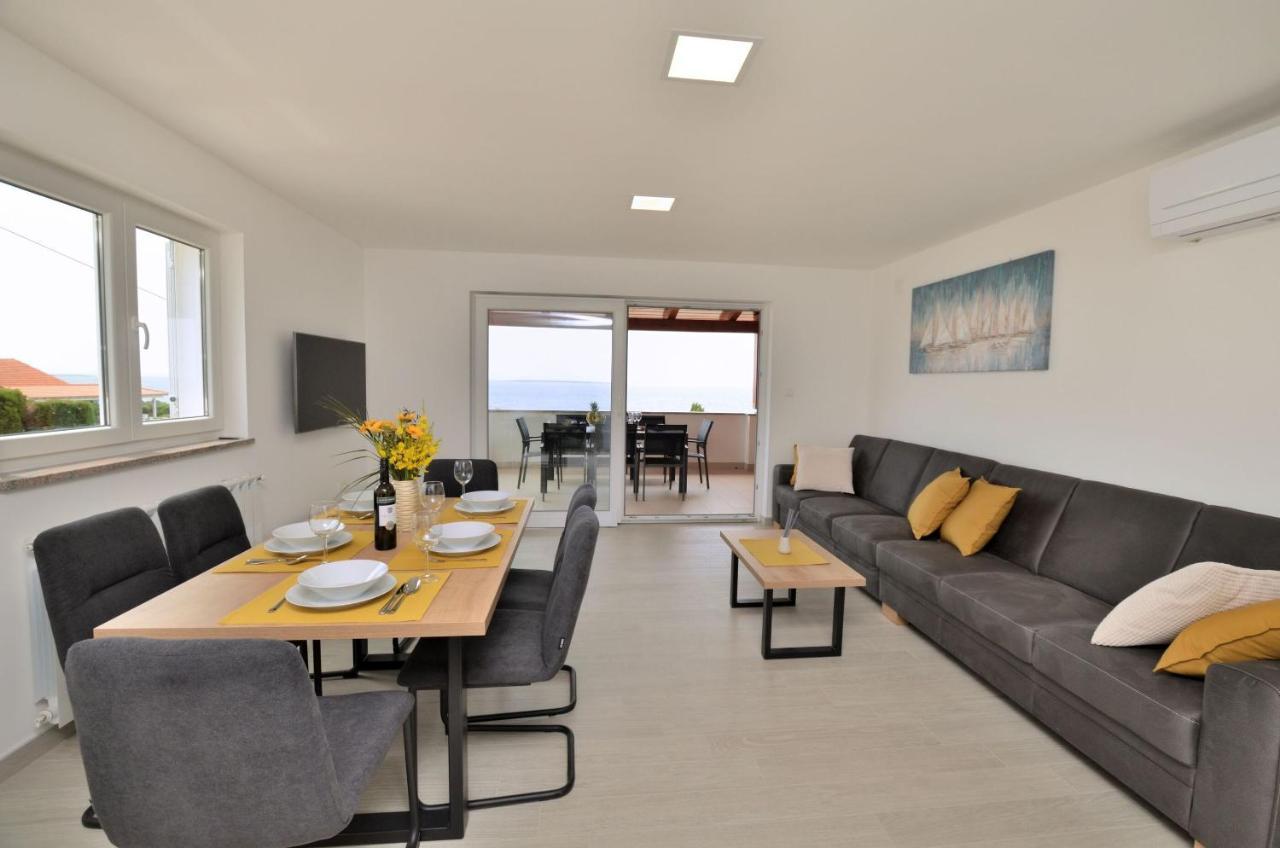 Apartments Villa Sofia Martinšćica Exteriör bild