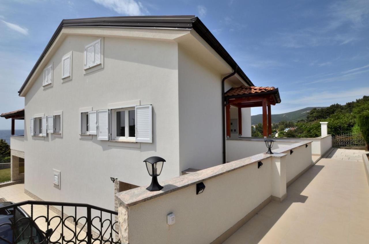 Apartments Villa Sofia Martinšćica Exteriör bild